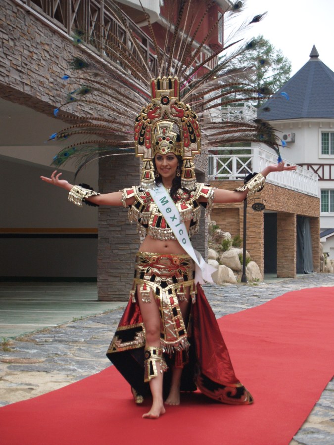 {pic} National Costumes Show- Miss Global Beauty 2011 P5047281